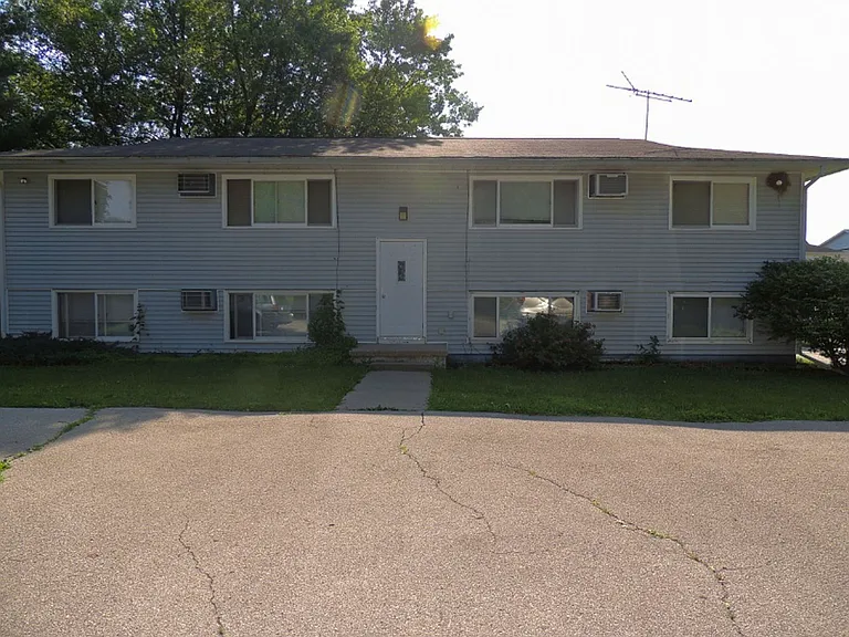 210 S. Chestnut Street — Photo 12