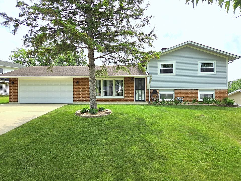 1st image of 21W105 Flamingo Ln