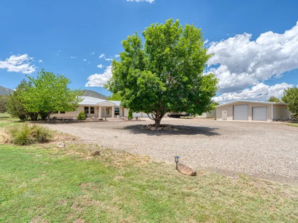 817 State Highway 344 #B, Edgewood, NM 87015