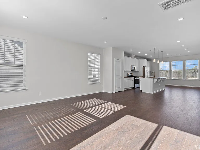1206 Commack Dr — Photo 27