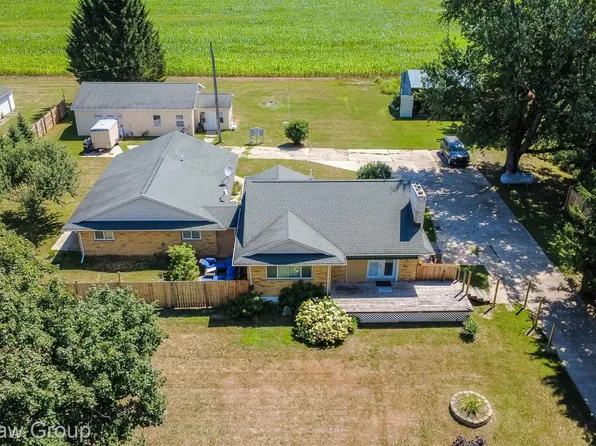 7272 N Lapeer Rd, Fostoria, MI 48435