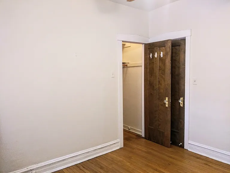 709 W Cornelia Ave #2 — Photo 13