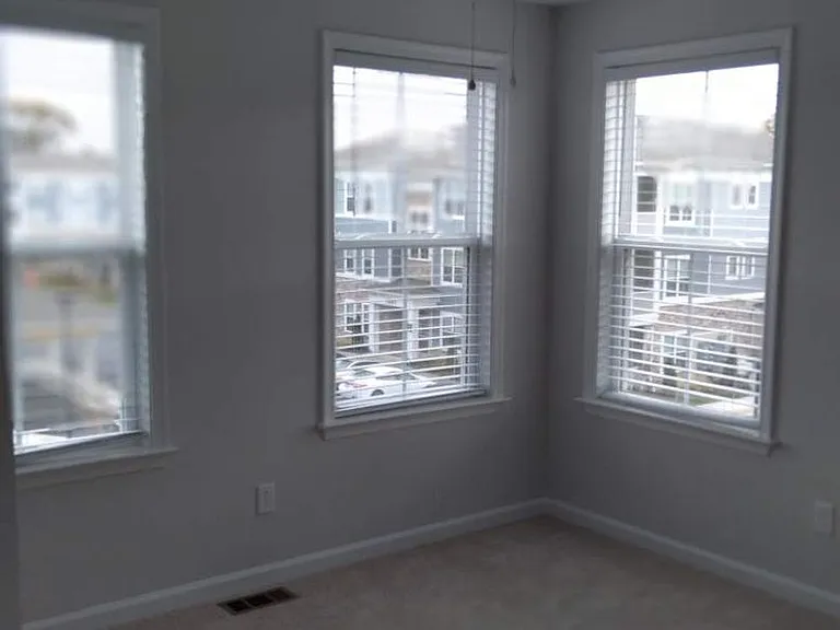 220 Bulkhead Pl — Photo 24