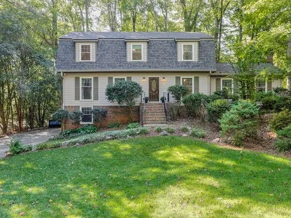 4624 Mountain Creek Dr NE, Roswell, GA 30075