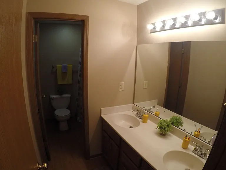 Crosspoint Apartments — Photo 31