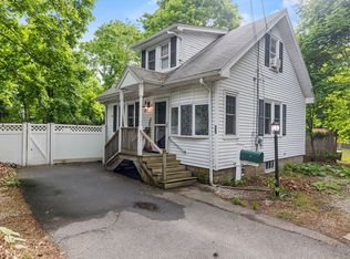 25 Bayley Ter, Weymouth, MA 02190