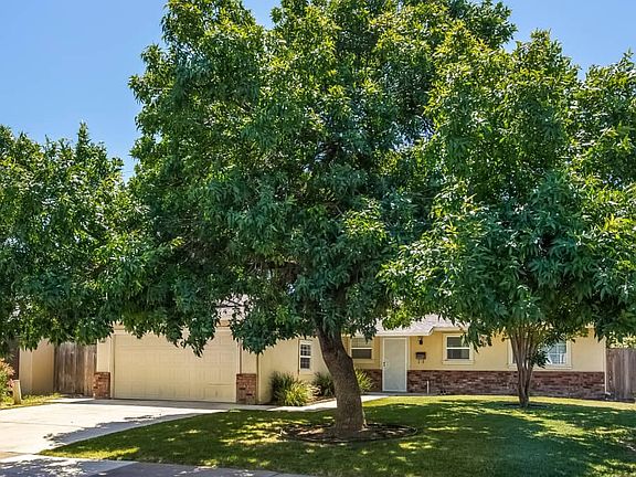 2nd image of 7787 Laramore Way