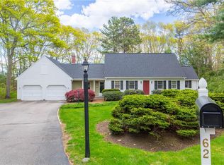 62 Bay Farm Dr, North Kingstown, RI 02852