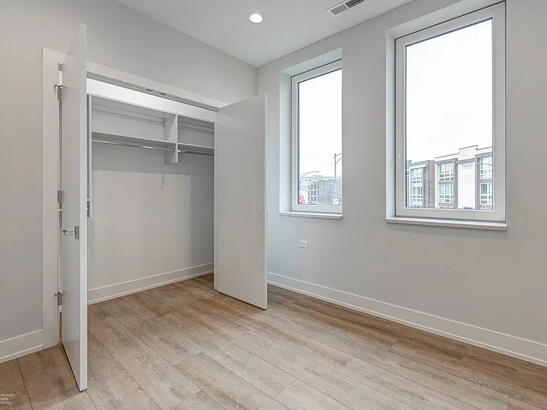 2813 W Belmont Ave #207 — Photo 6