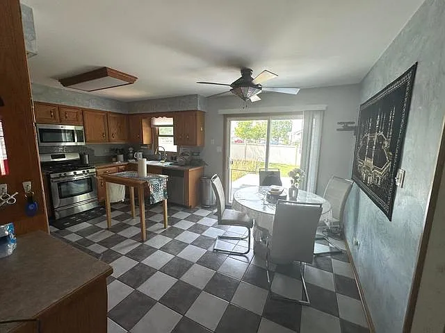 7005 Manchester Dr — Photo 5