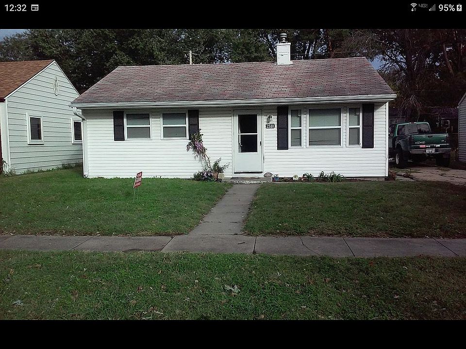 1st image of 2510 S 52nd St