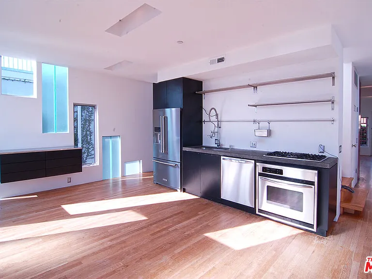 116 Pacific Ave — Photo 15