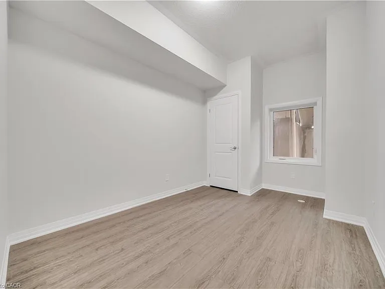25 Isherwood Ave #B21 — Photo 12