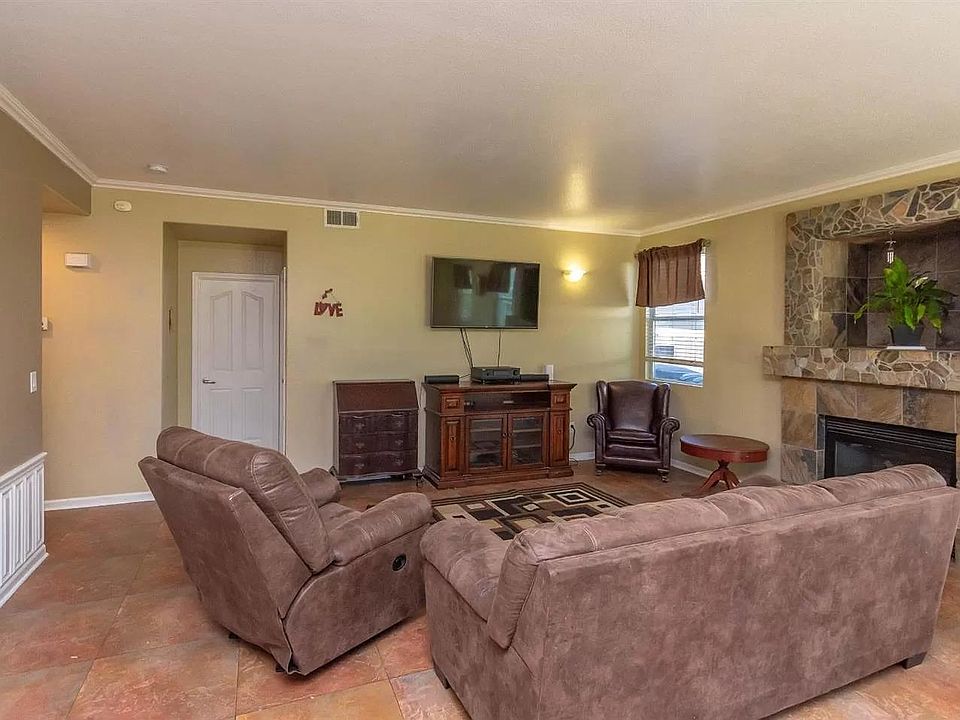 1st image of 2611 Floradale Way