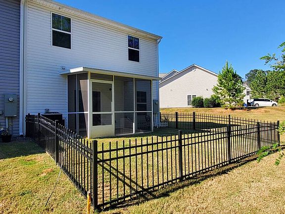2nd image of 148 Heritage Place Dr #1