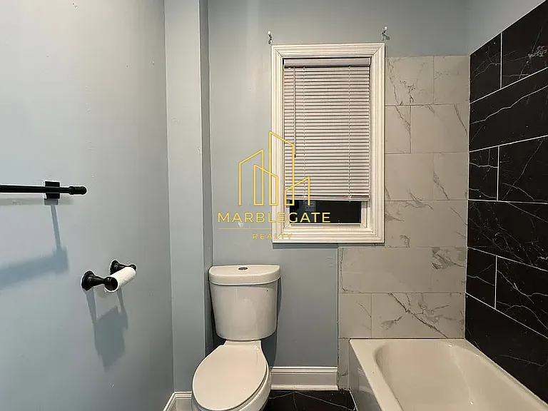 307 Broadway #77 — Photo 20