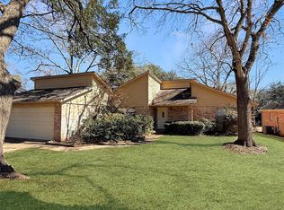 58 April Wind Dr S, Montgomery, TX 77356
