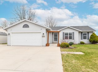 2502 Greenwood Dr, Janesville, WI 53546
