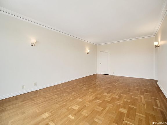 5th image of 3757 Webster St APT 206