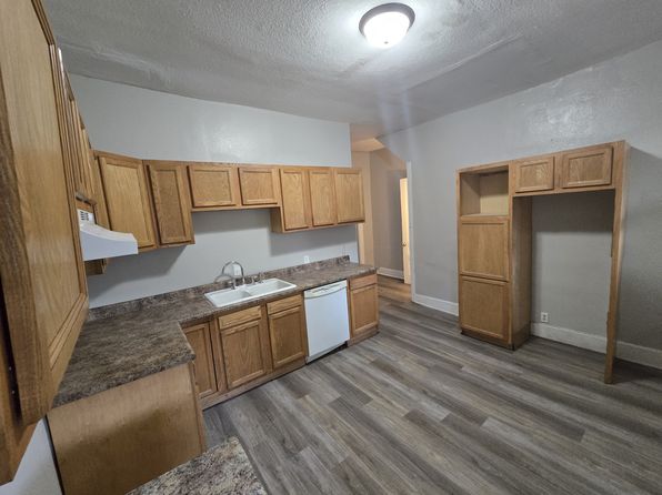 1012 N Superior St #1