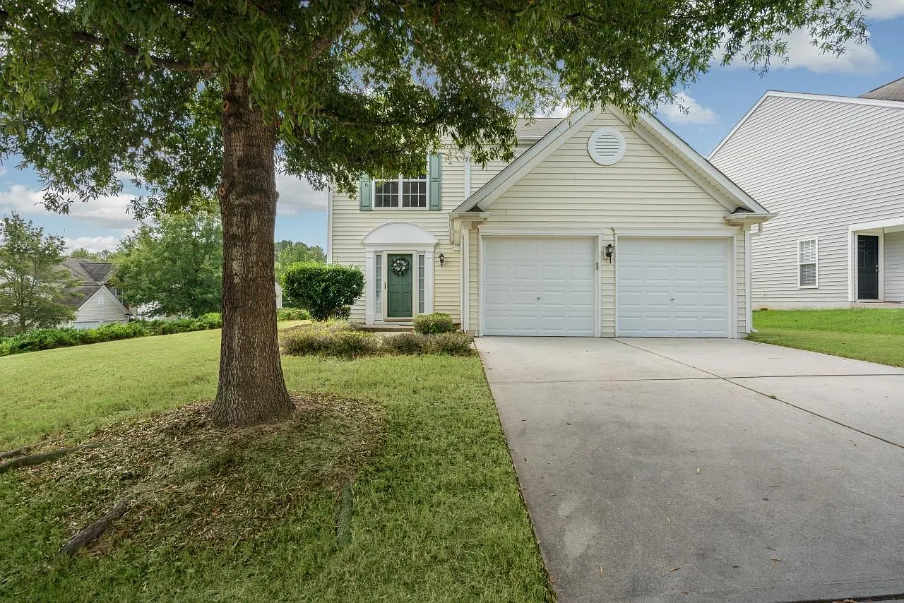 3 bed, 2.5 bath, 1750 sqft, $2,095 — Photo 1