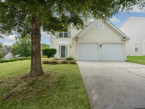 5020 Babbling Brook Dr, Raleigh, NC 27610