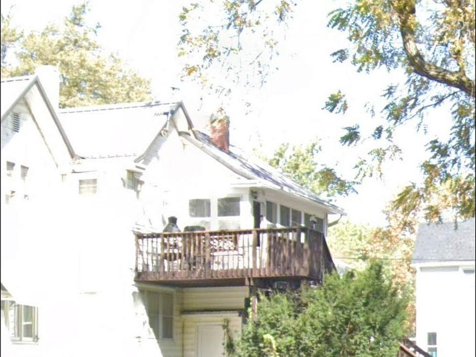 1st image of 912 Victoria St #1