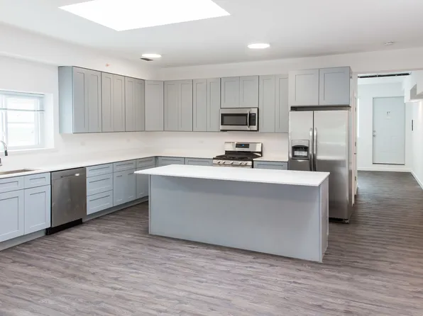 3696 N Milwaukee Ave Unit 2, Chicago, IL 60641