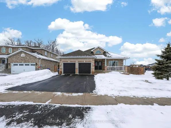 16 Sheppard Dr, Tay, ON L0K 2A0