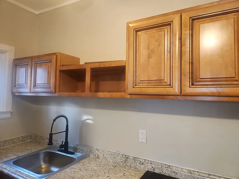 2411 S Shelby St #1 — Photo 17