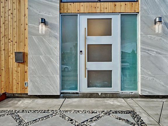 2nd image of 1501 Dale Ave