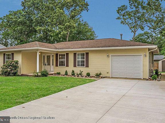 4th image of 407 Fernwood Dr