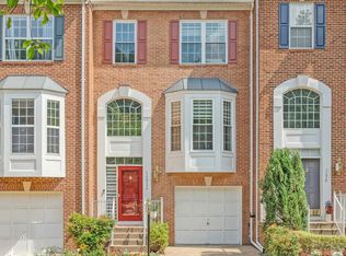 11511 Wild Hawthorn Ct, Reston, VA 20194