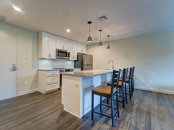 3rd image of 3311 Whitney Ave #305