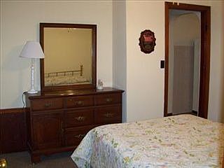 3rd image of 1125 Sipple Ave