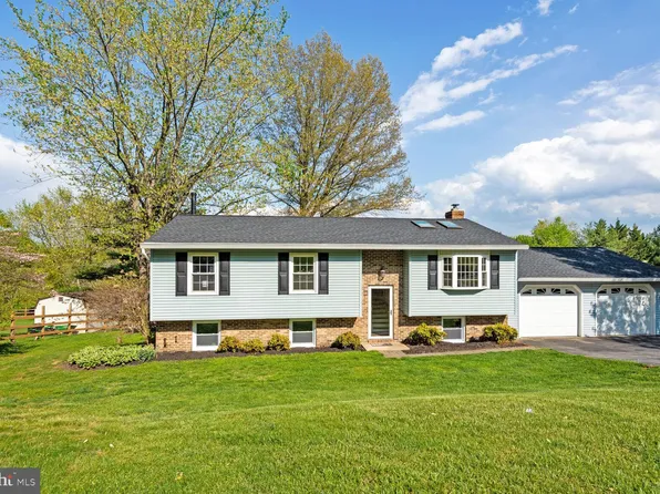 201 Opal Ave, Westminster, MD 21157