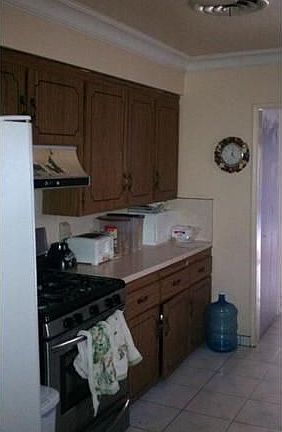3rd image of 7925 Farmdale Ave