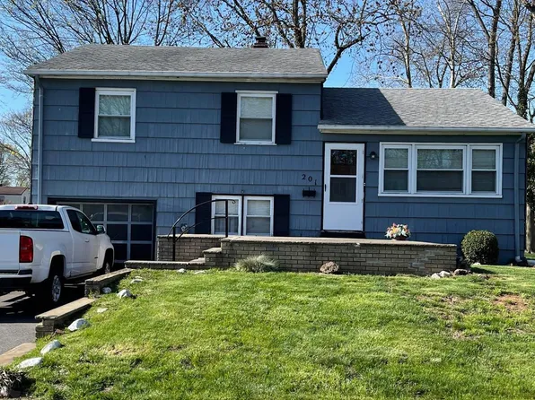 201 Caffrey Ter, South Plainfield, NJ 07080