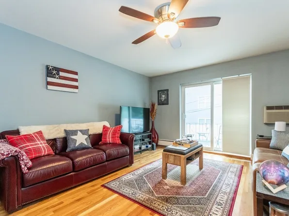 48 Coffey St APT 5B, Boston, MA 02122