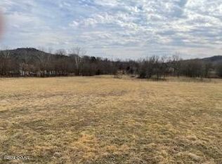 3327 Rains Rd, Pineville, MO 64856