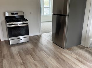 33 Cooke St FLOOR 2, Bristol, RI 02809