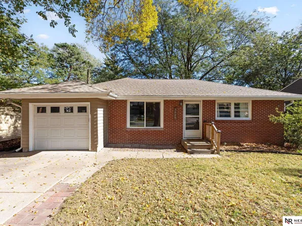 3828 S 20th St, Lincoln, NE 68502