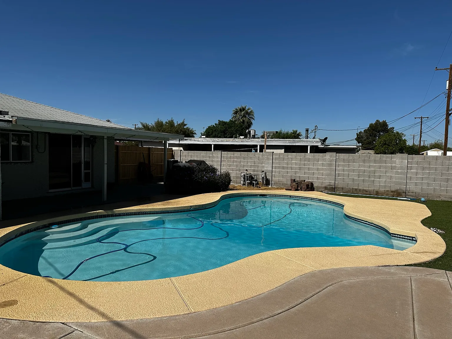 1534 W 6th Dr — Photo 4