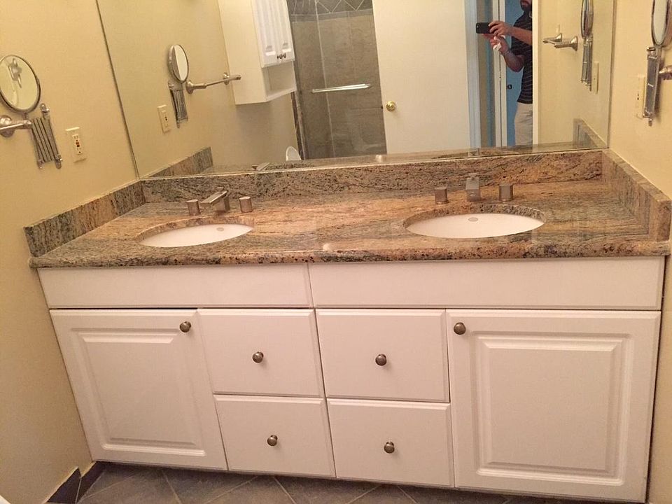 Double sinks in master bathroom!