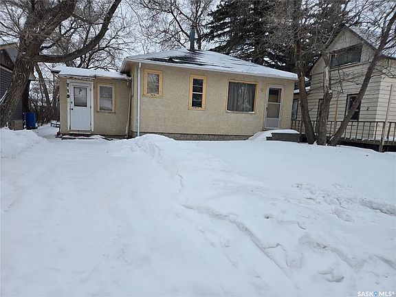 2nd image of 719 Main STREET