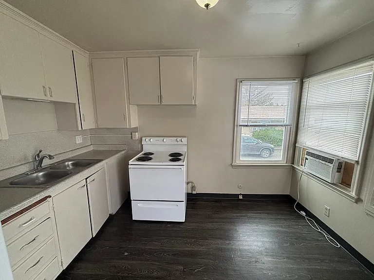 732-742 W Wasatch St — Photo 23