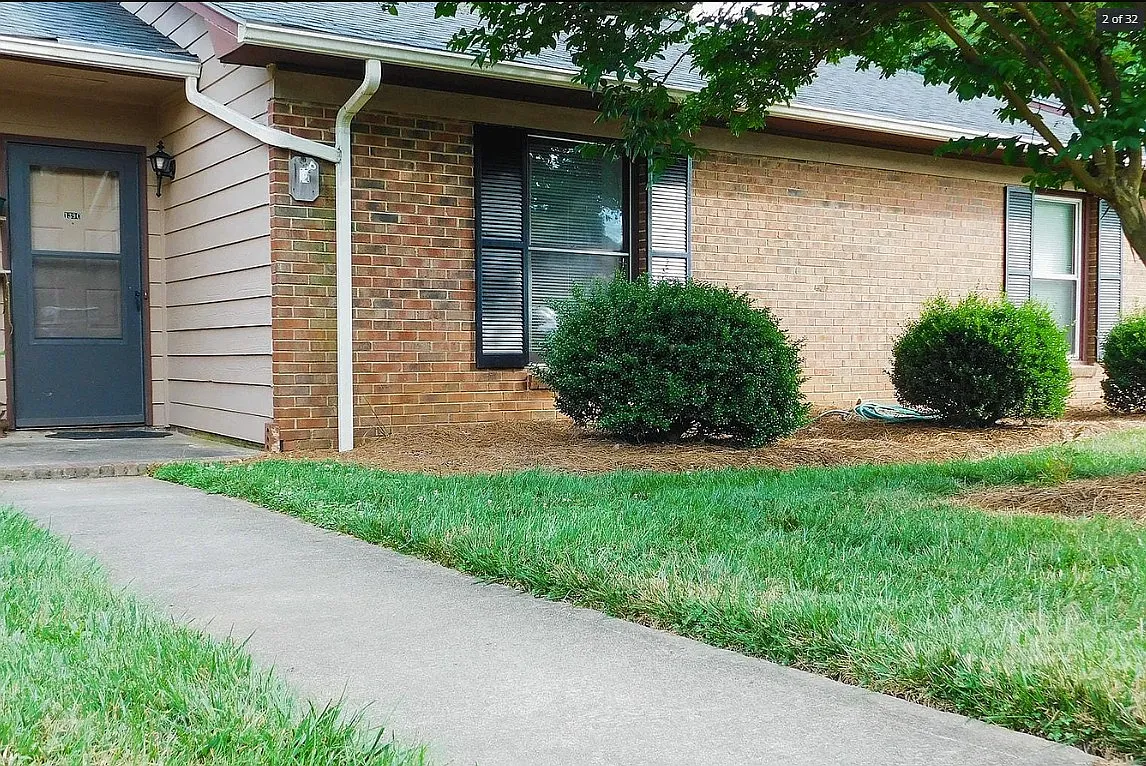 1 bed, 700 sqft, $1,300 — Photo 1