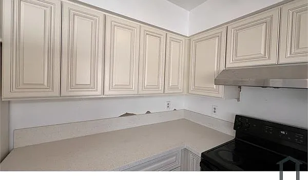 725 N Arrowhead Dr — Photo 6
