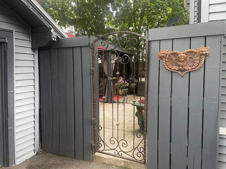 19 Auburn Ave #2 — Photo 7