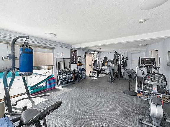 3rd image of 7131 Coldwater Canyon Ave